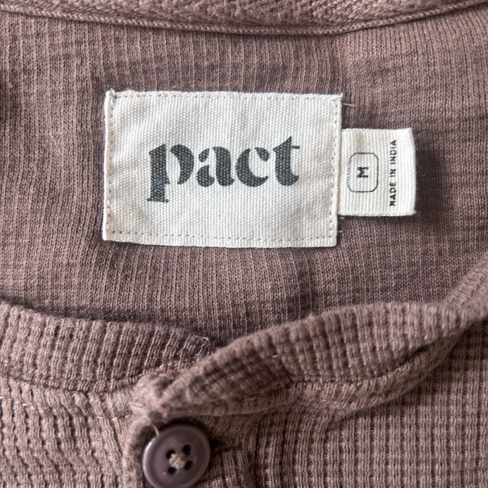 Pact Organic Cotton Thermal Henley Mens M Brown Waffle Knit Sustainable Layering - Picture 6 of 8